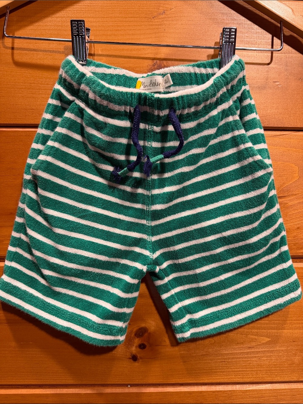 Mini Boden Green and White Striped Terry Shorts-size 5Y LIKE NEW